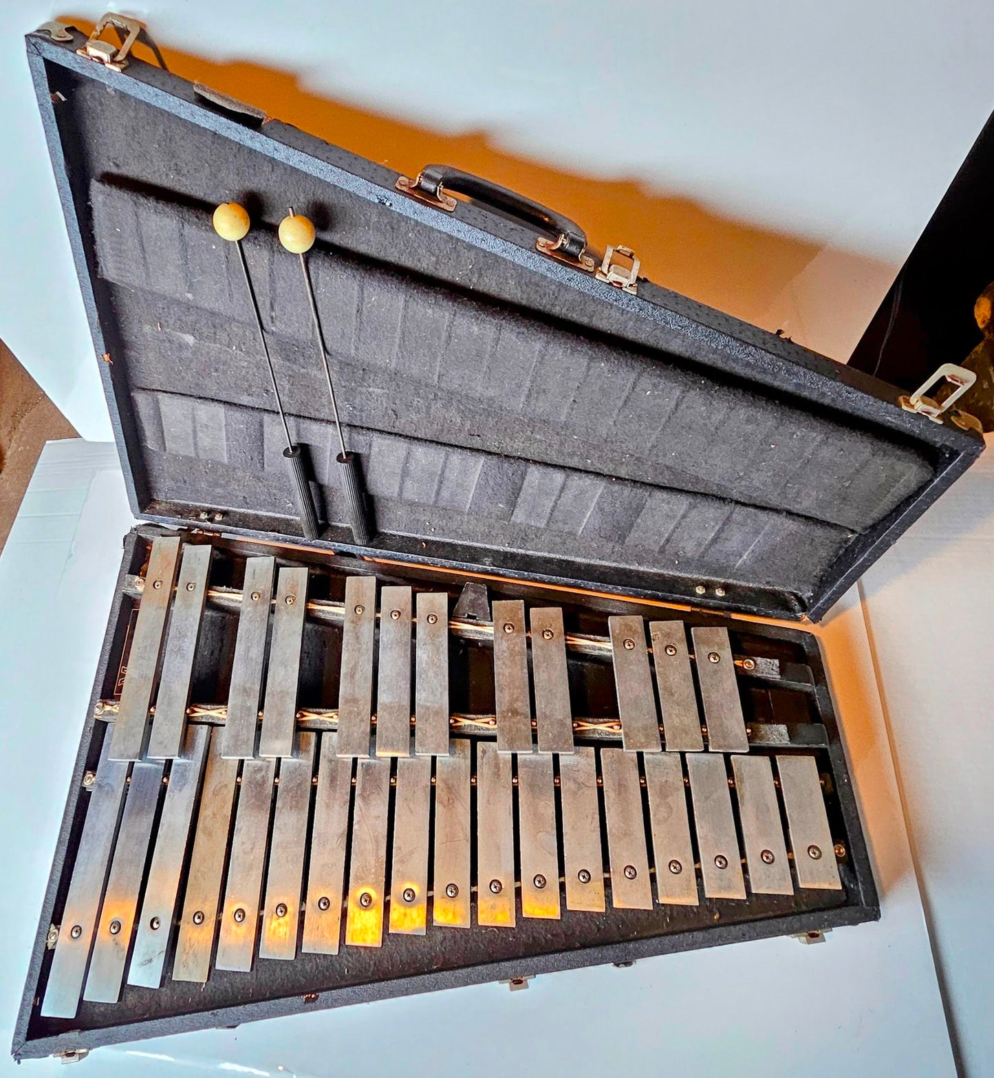 MUSSER M645 2.5 OCTAVE CLASSIC BELLS CARBON STEEL BARS XYLOPHONE & CASE FREESHIP