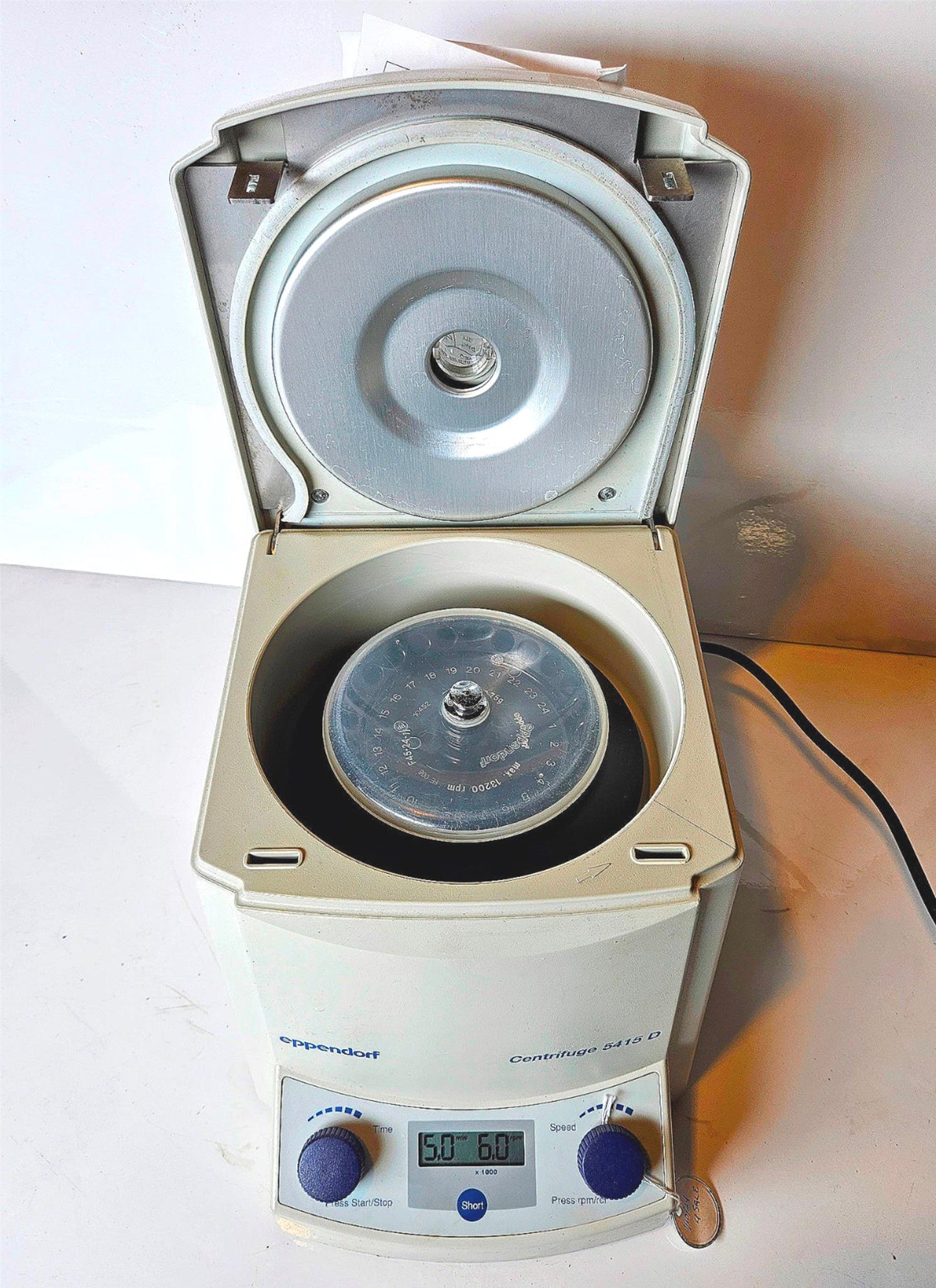 90-DAY-WARRANTY EPPENDORF 5415D with F45-24-1 ROTOR & LID WATCH VIDEO FREE SHIP