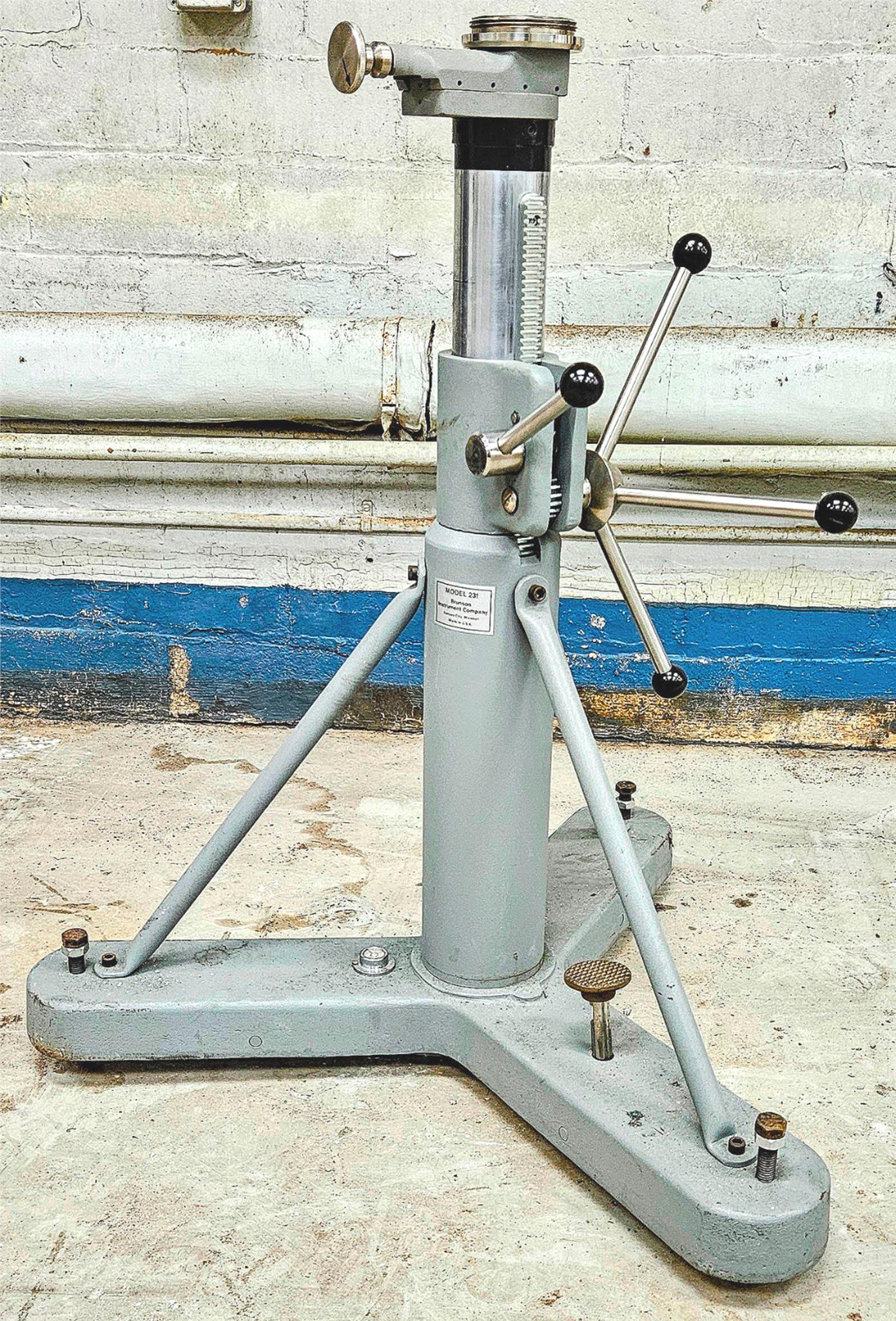 WARRANTY BRUNSON ROCKSTEADY RS231 SHORT HEAVYDUTY INDUSTRIAL STAND BOOM FREESHIP