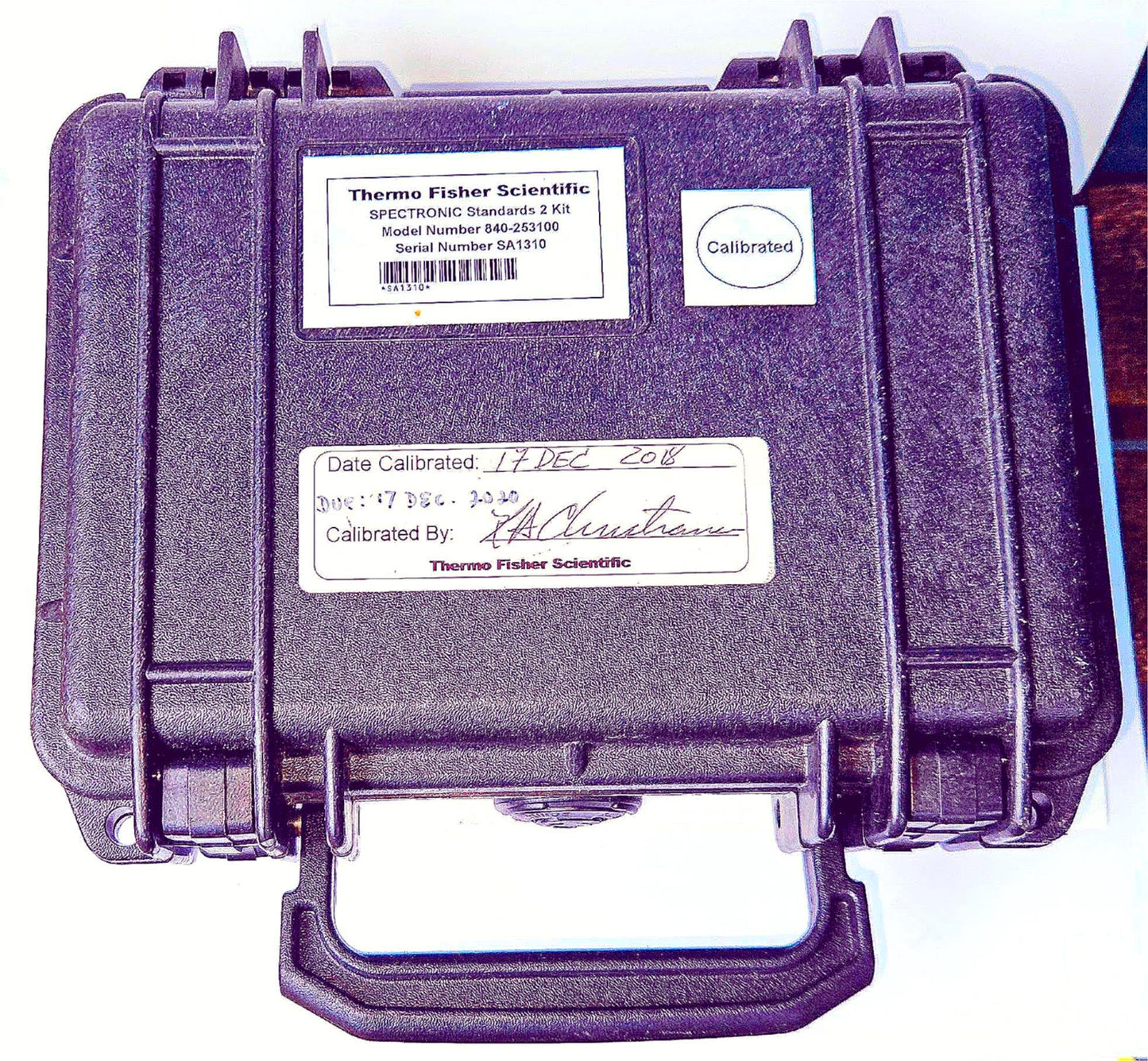 THERMO FISHER STANDARDS 2 CALIBRATION KIT 840 SPECTRONIC PHOTOMETRIC CUVETTE Vis