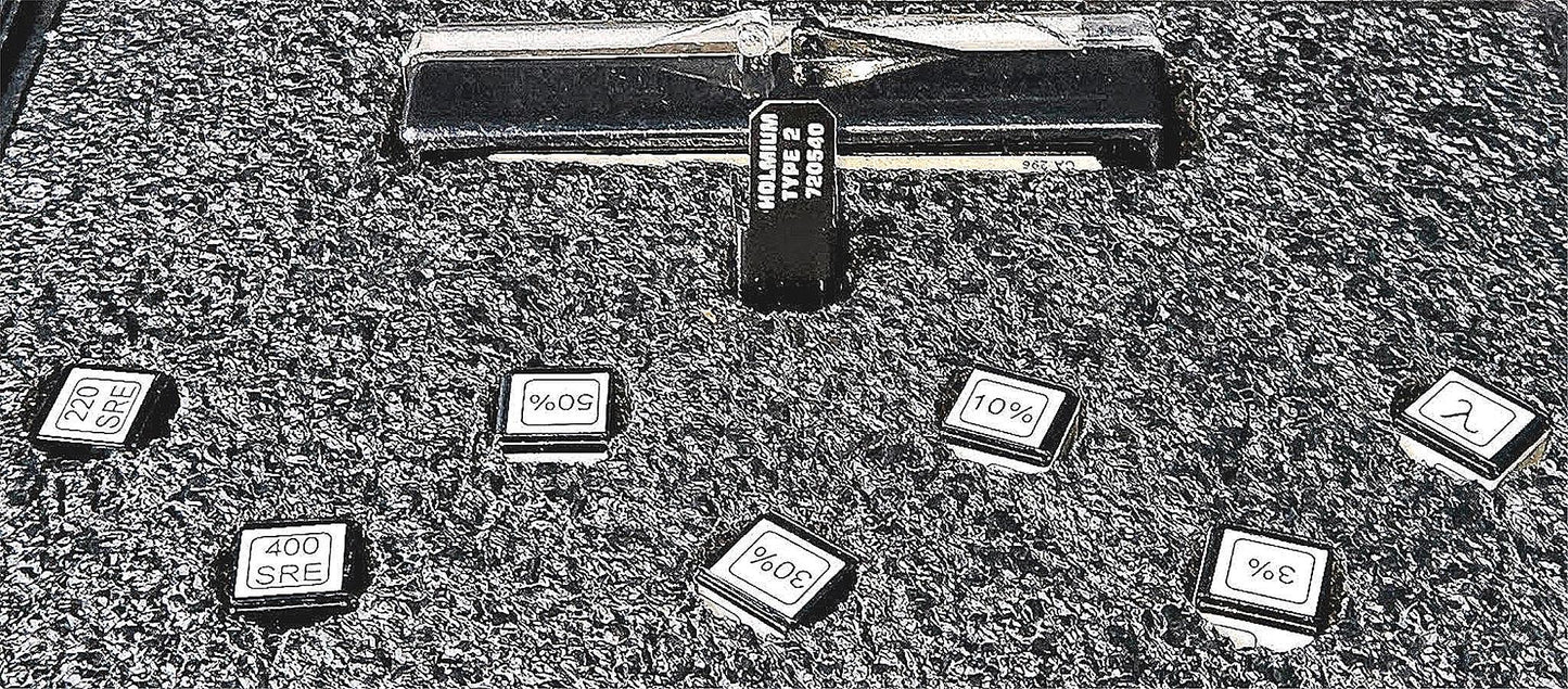 THERMO FISHER STANDARDS 2 CALIBRATION KIT 840 SPECTRONIC PHOTOMETRIC CUVETTE Vis