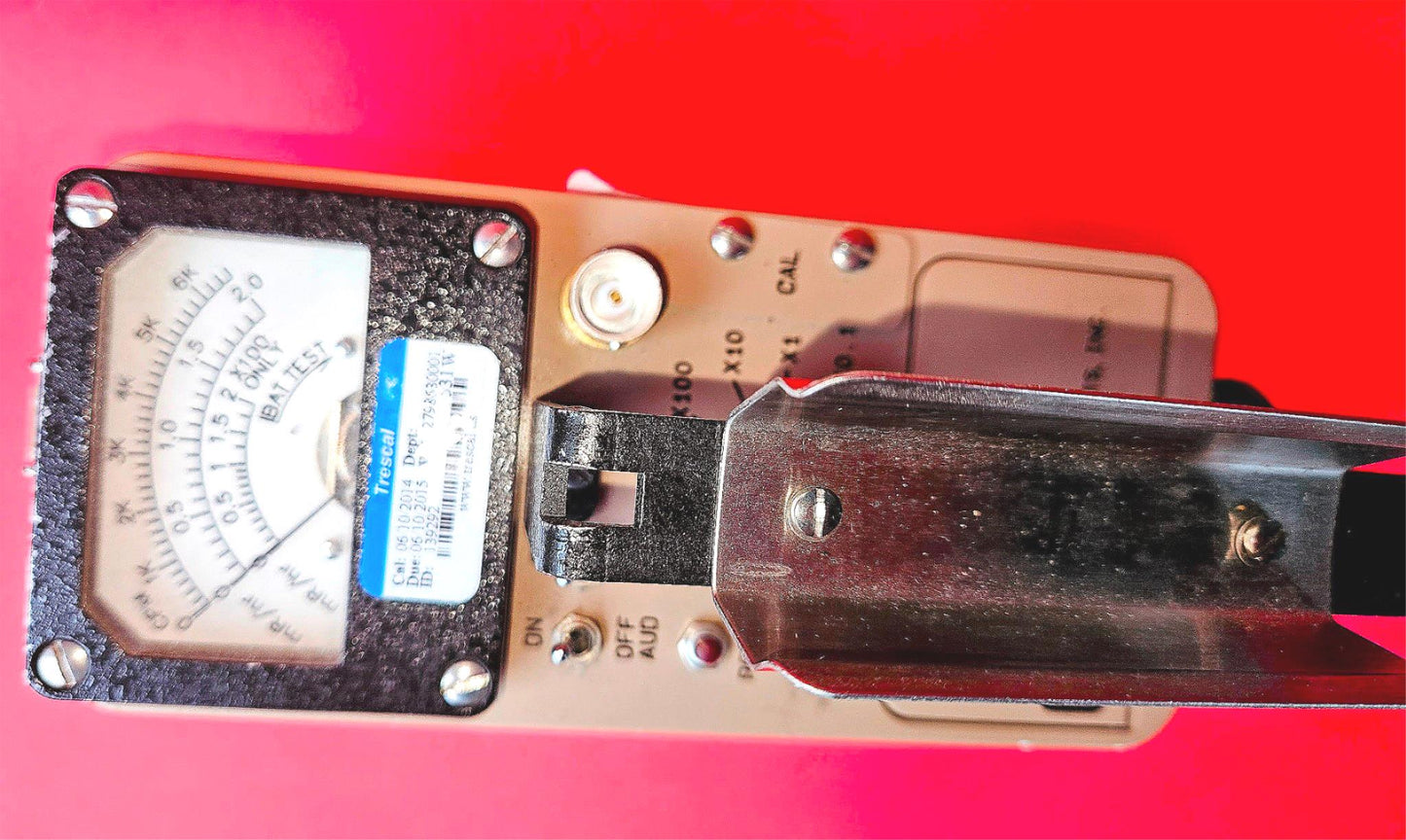 90DAYWARRANTY LUDLUM MODEL 3 GEIGER COUNTER with 44-9 PROBE WATCHVIDEO FREESHIP