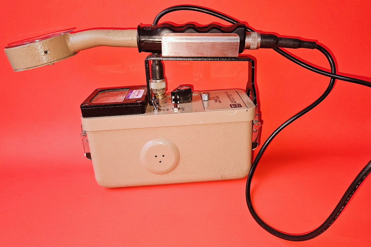 90DAYWARRANTY LUDLUM MODEL 3 GEIGER COUNTER with 44-9 PROBE WATCHVIDEO FREESHIP