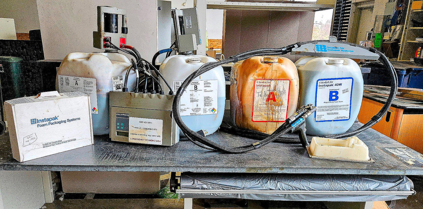 SEALED AIR INSTAPAK 900 FOAM PACKAGING SYSTEM DISPENSER GUN CUBE TANKS FREE-SHIP