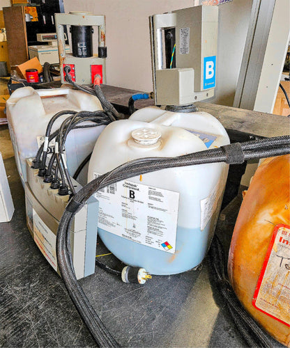 SEALED AIR INSTAPAK 900 FOAM PACKAGING SYSTEM DISPENSER GUN CUBE TANKS FREE-SHIP