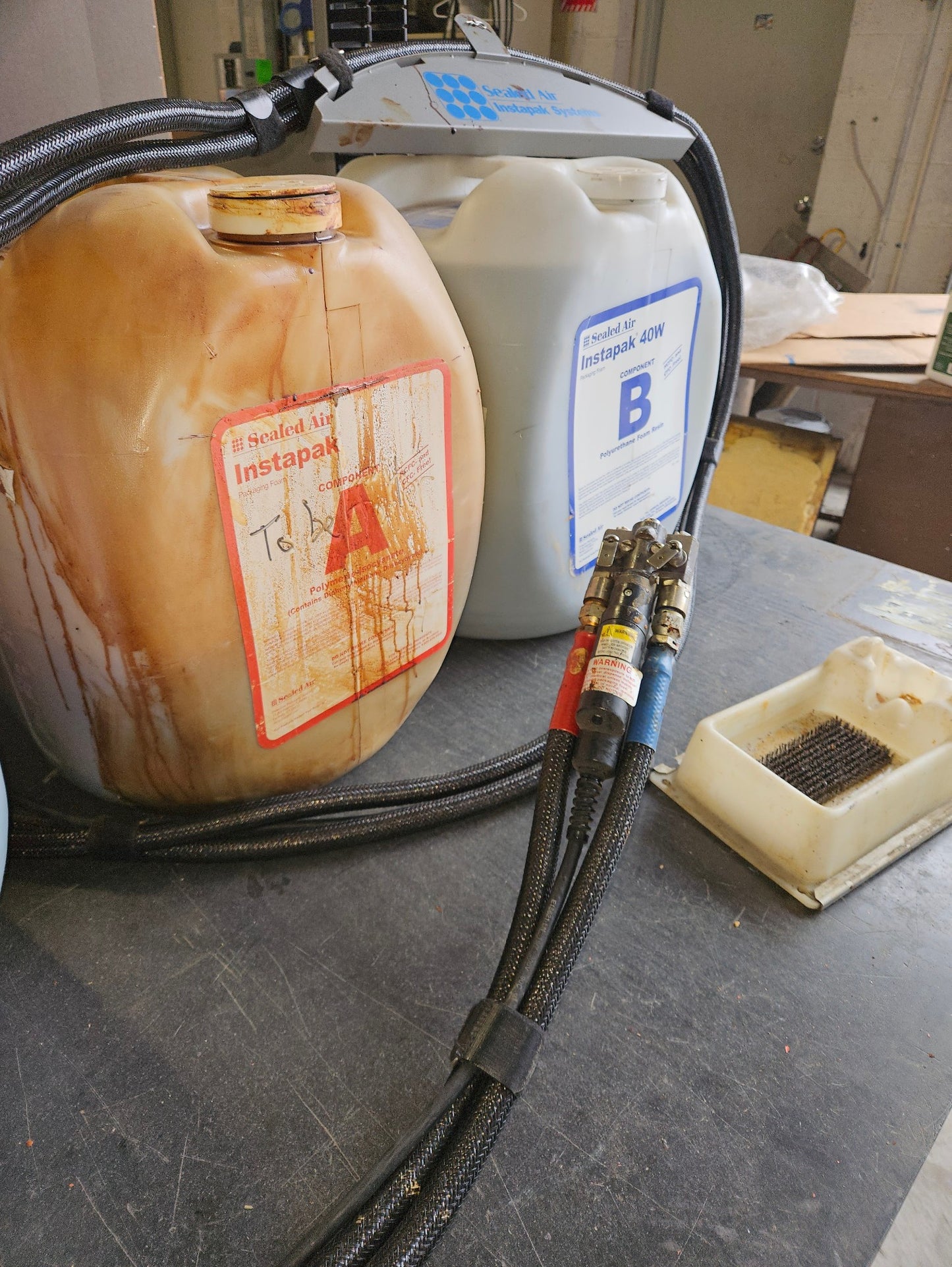 SEALED AIR INSTAPAK 900 FOAM PACKAGING SYSTEM DISPENSER GUN CUBE TANKS FREE-SHIP