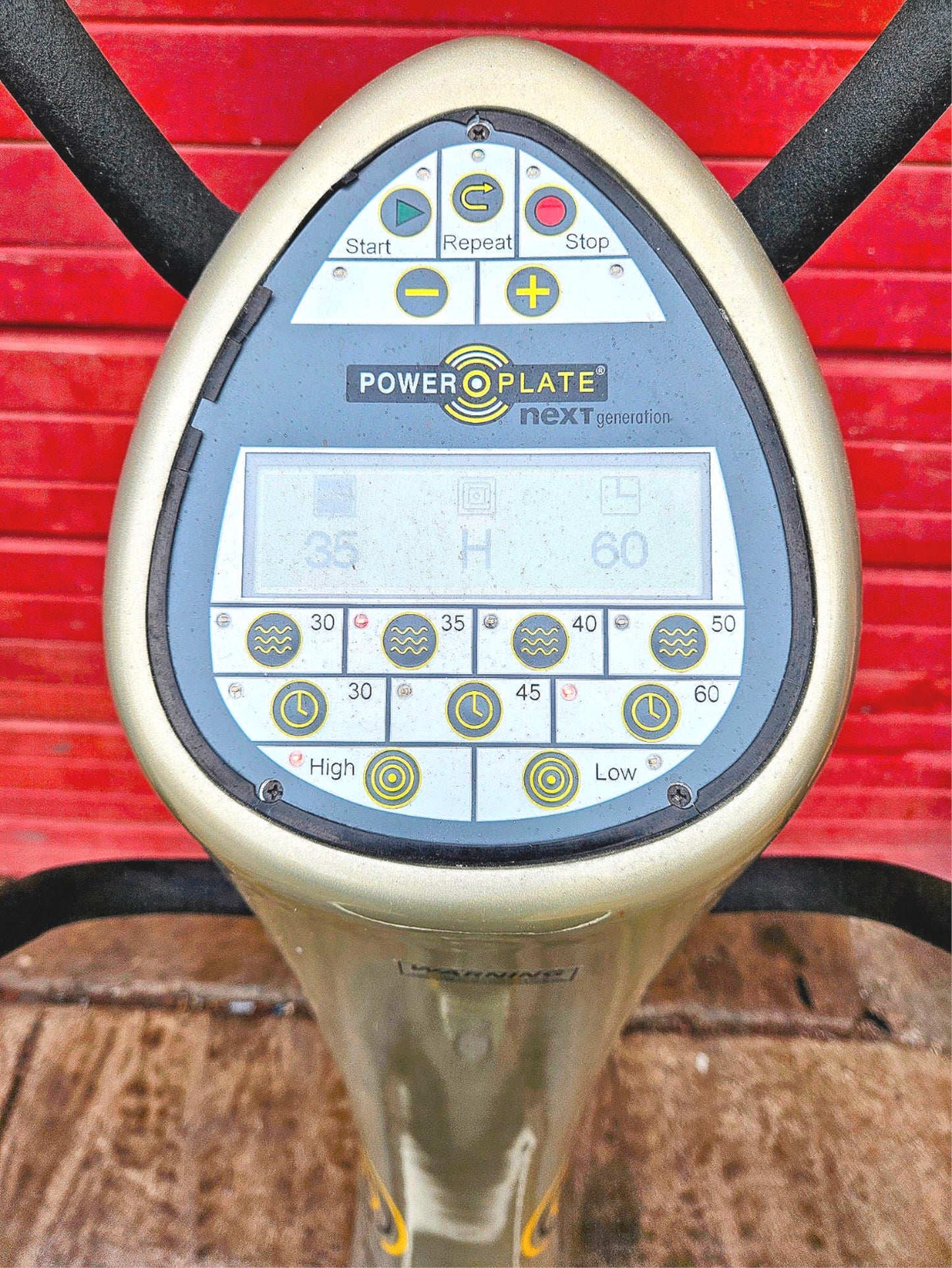 90DAYWARRANTY POWER PLATE® NEXT GENERATION VIBRATION EXERCISE MACHINE WATCHVIDEO