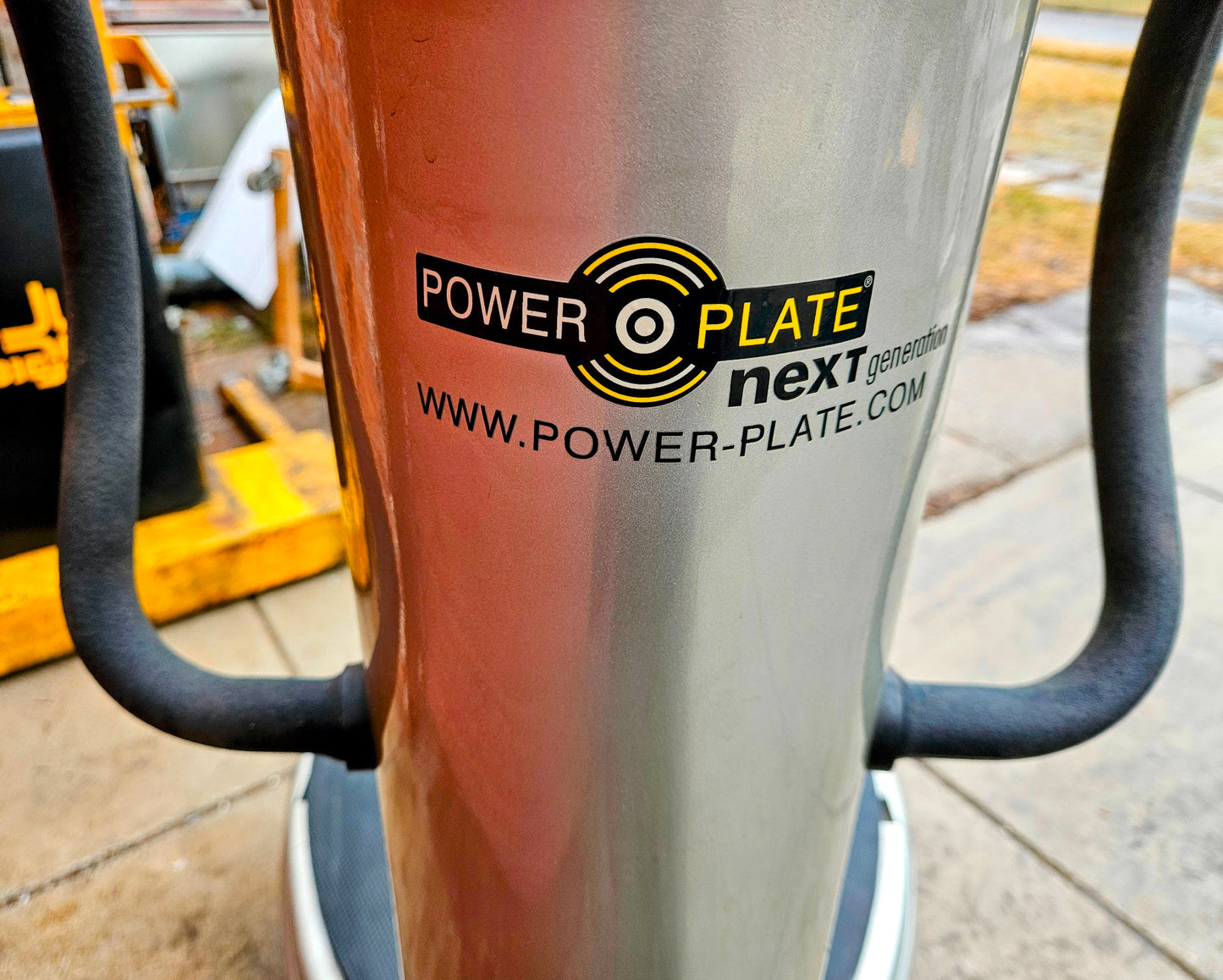 90DAYWARRANTY POWER PLATE® NEXT GENERATION VIBRATION EXERCISE MACHINE WATCHVIDEO