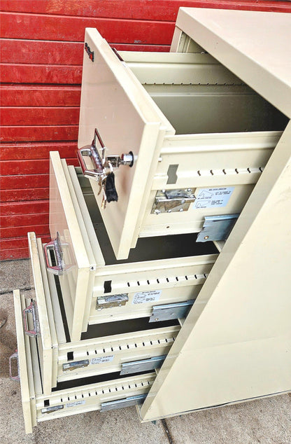 32"x22"x53" FIRE KING FIREPROOF R-3691 4 DRAWER FILE CABINET & KEYS WATCH VIDEO
