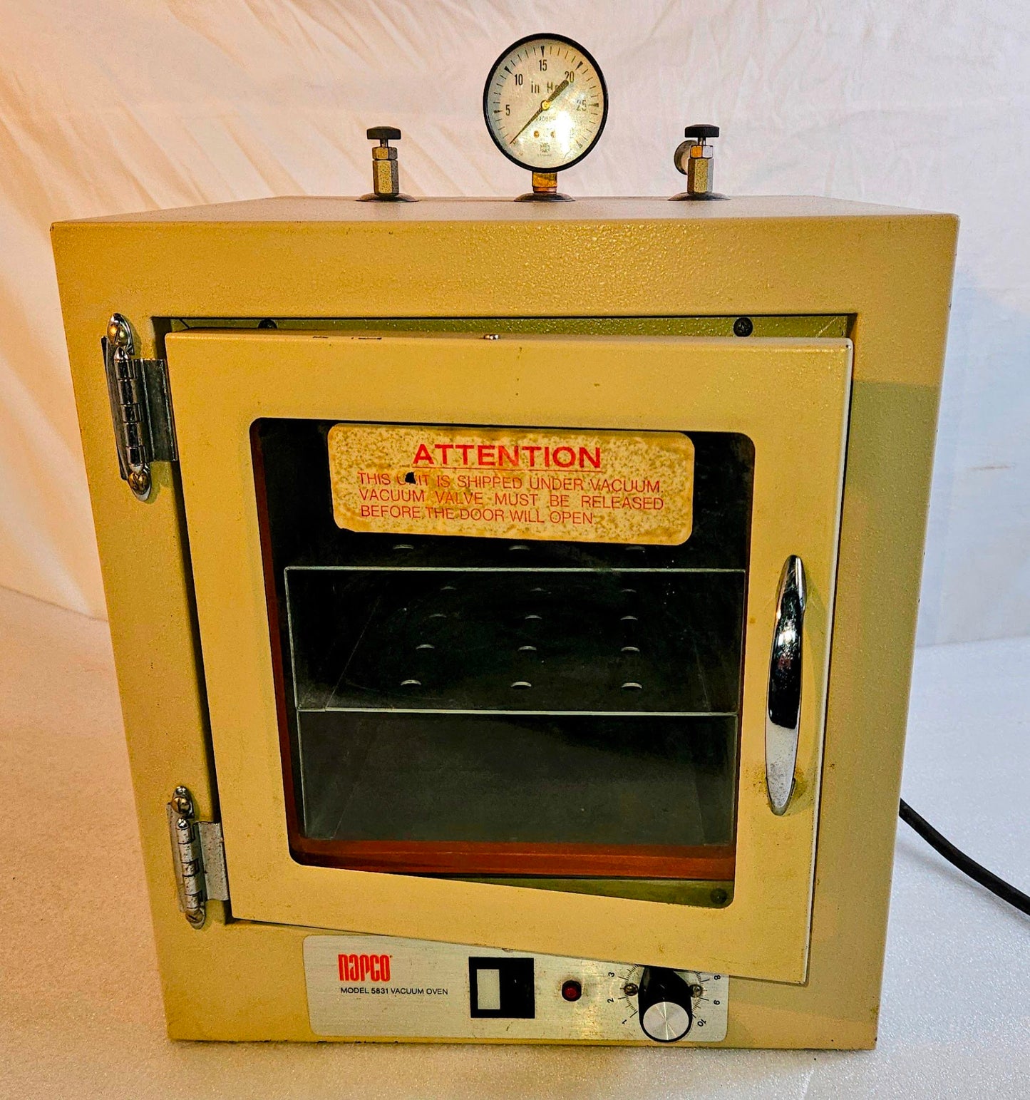 90DAYWARRANTY REFURBISHED NAPCO 5831 LAB VACUUM OVEN 0.45cuft 550W 120V FREESHIP