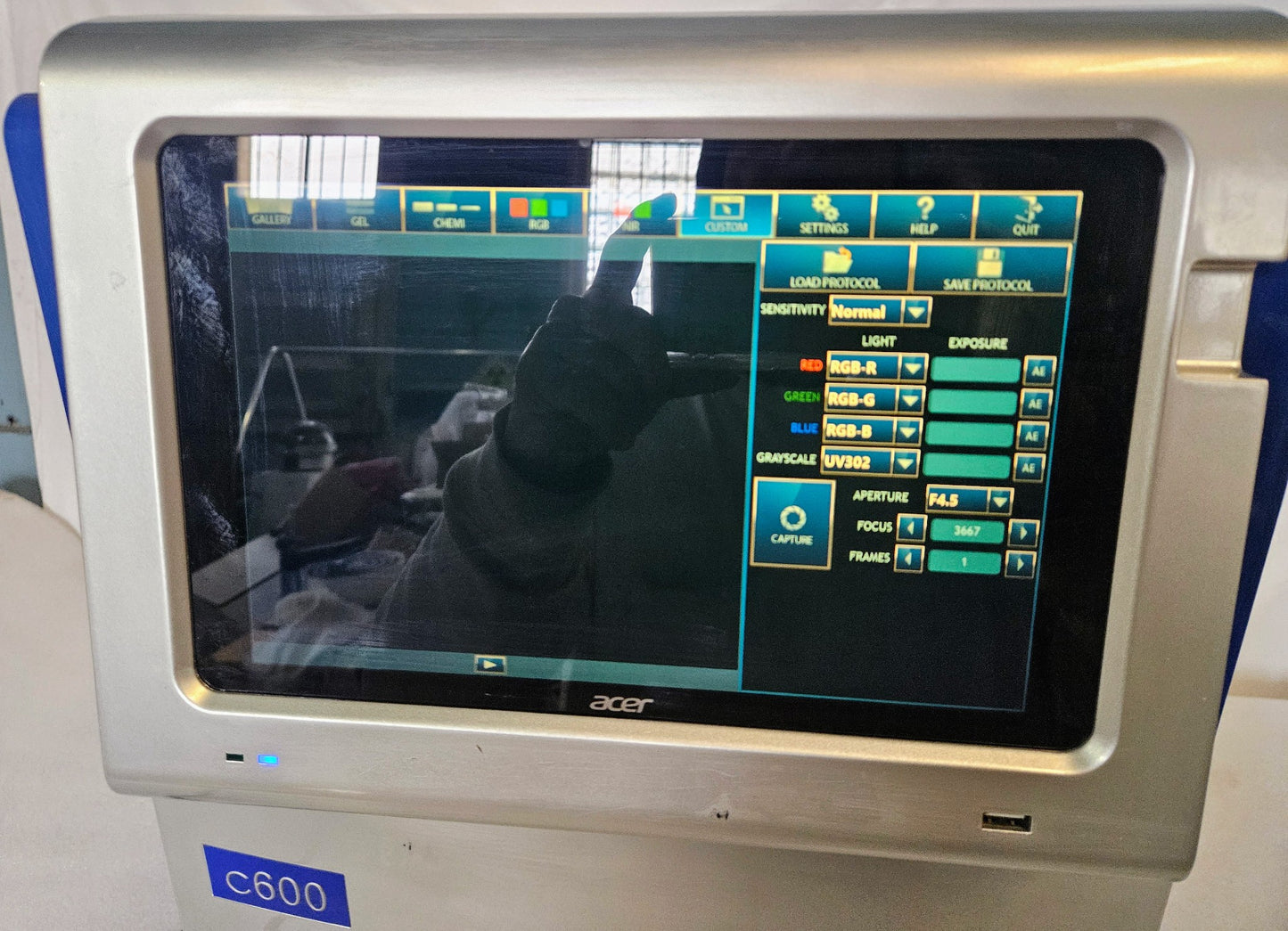 AZURE BIOSYSTEMS c600 GL IMAGER WATCH-A-VIDEO-THIS-UNIT-WORKING FREE-SHIPPING