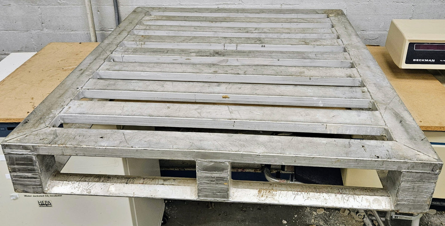 WARRANTY LOT of 4 SCHNEIDER MO INDUSTRIES 48x40 ALUMINUM PHARMACEUTICAL PALLETS
