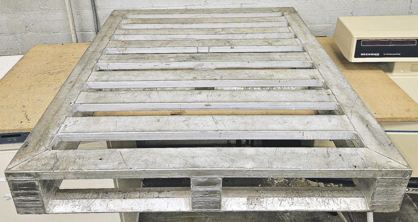 WARRANTY LOT of 4 SCHNEIDER MO INDUSTRIES 48x40 ALUMINUM PHARMACEUTICAL PALLETS