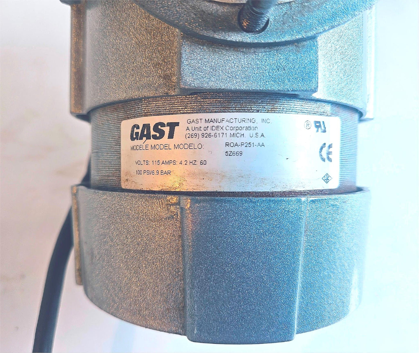 GAST ROA-P251-AA 1PHASE V115 AC 60HZ 1/8HP ROCKING PISTON VACUUM PUMP WATCHVIDEO