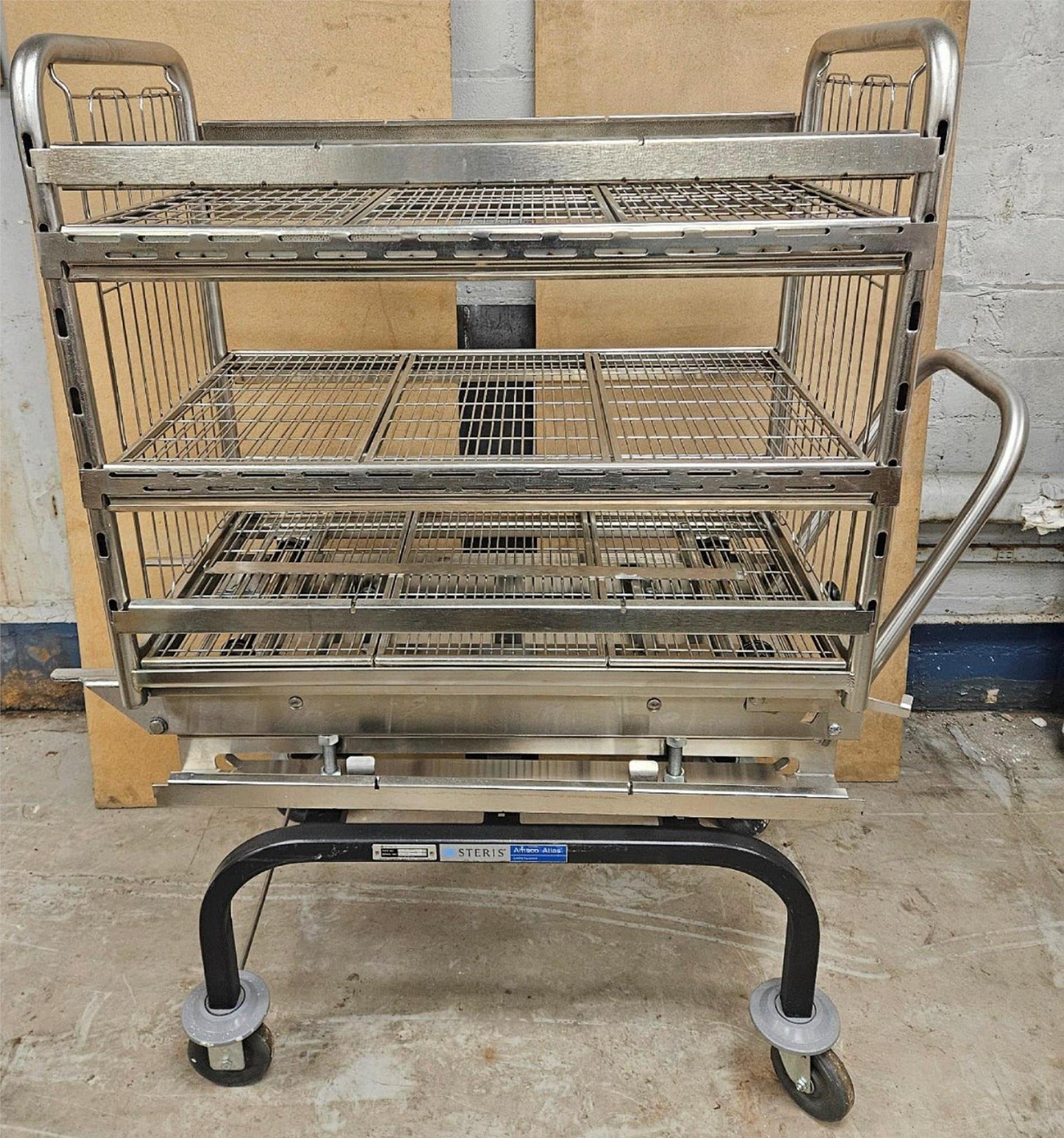 STERIS AMSCO ATLAS SERIES 400 MEDICAL INSTRUMENT GLASSWARE STERILIZATION CART