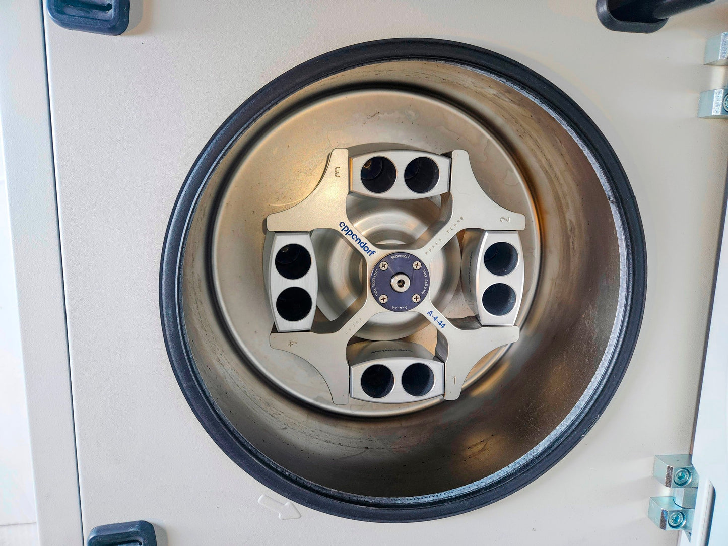 WARRANTY EPPENDORF 5804 CENTRIFUGE w A-4-44 ROTOR & BUCKETS WATCH-VIDEO FREESHIP