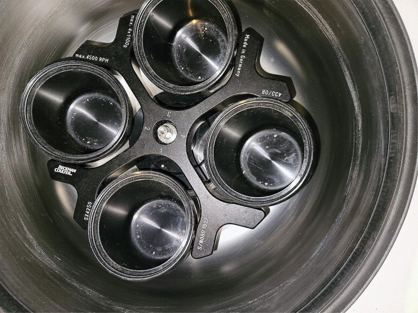 REFURBISHED BECKMAN COULTER ALLEGRA X-30 CENTRIFUGE & ROTOR WATCHVIDEO FREESHIP