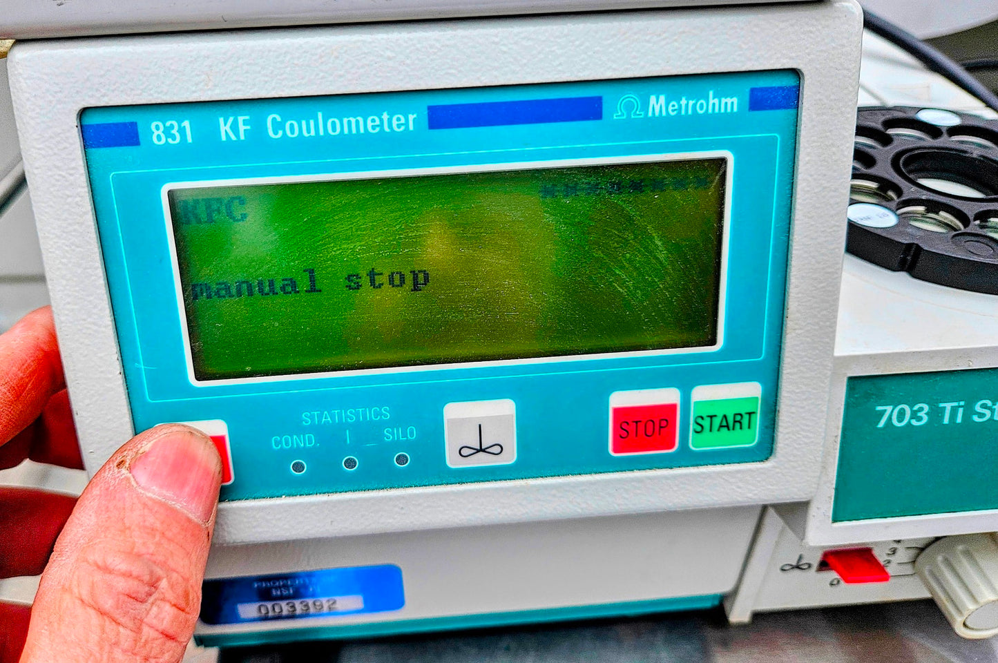 MEHTRON 831 KF COLOUMETER KEYBOARD 707 OVEN 703 RS 232 IC AMPEROMETRIC DETECTOR