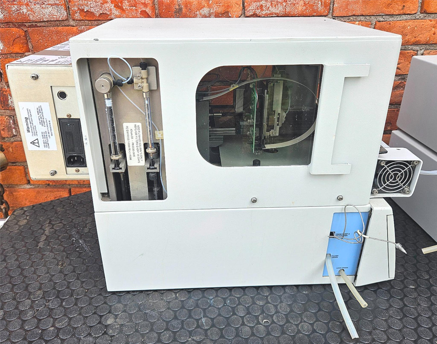 PERKIN ELMER 200 PELTIER TRAY ASSEMBLY LC AUTOSAMPLER COLUMN OVEN DIONEX GS50