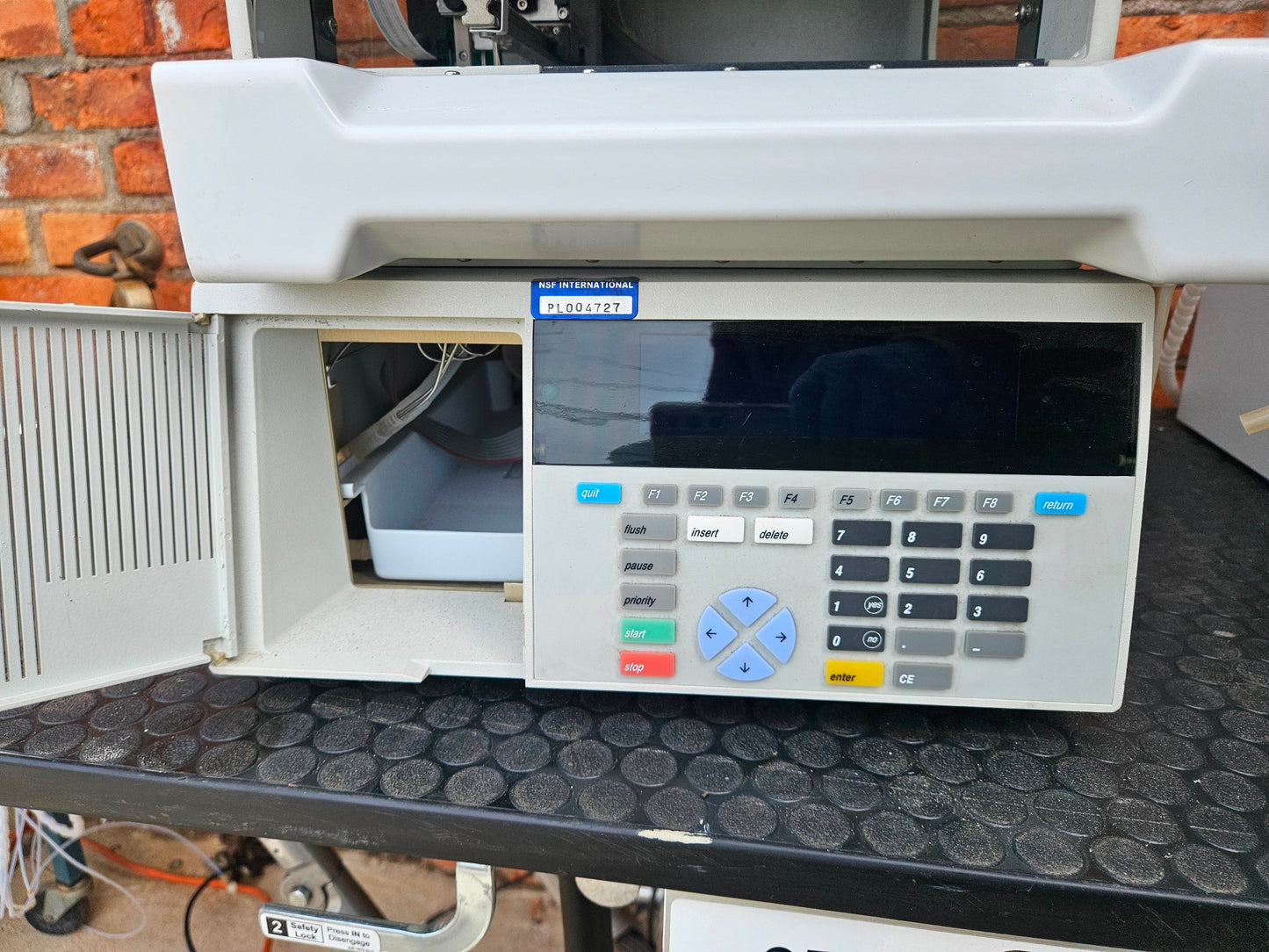 PERKIN ELMER 200 PELTIER TRAY ASSEMBLY LC AUTOSAMPLER COLUMN OVEN DIONEX GS50