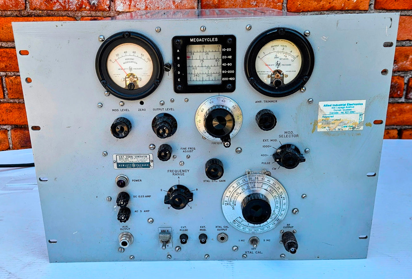 PowersOn 1955 HEWLETT PACKARD MODEL608D VHF SIGNAL GENERATOR FREESHIP WATCHVIDEO