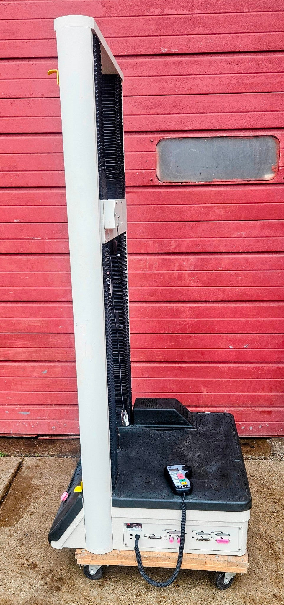 POWERS-ON MTS RT/30 ELITE CONTROL MATERIAL TESTING FIXTURES LOADCELL WATCH-VIDEO