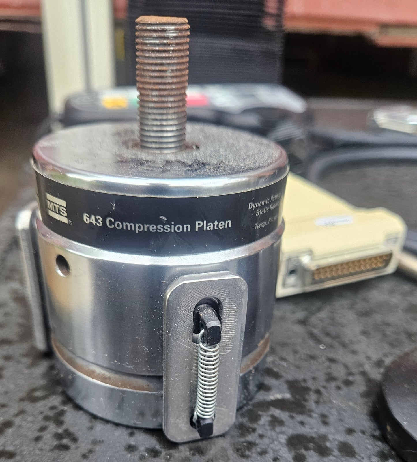 POWERS-ON MTS RT/30 ELITE CONTROL MATERIAL TESTING FIXTURES LOADCELL WATCH-VIDEO