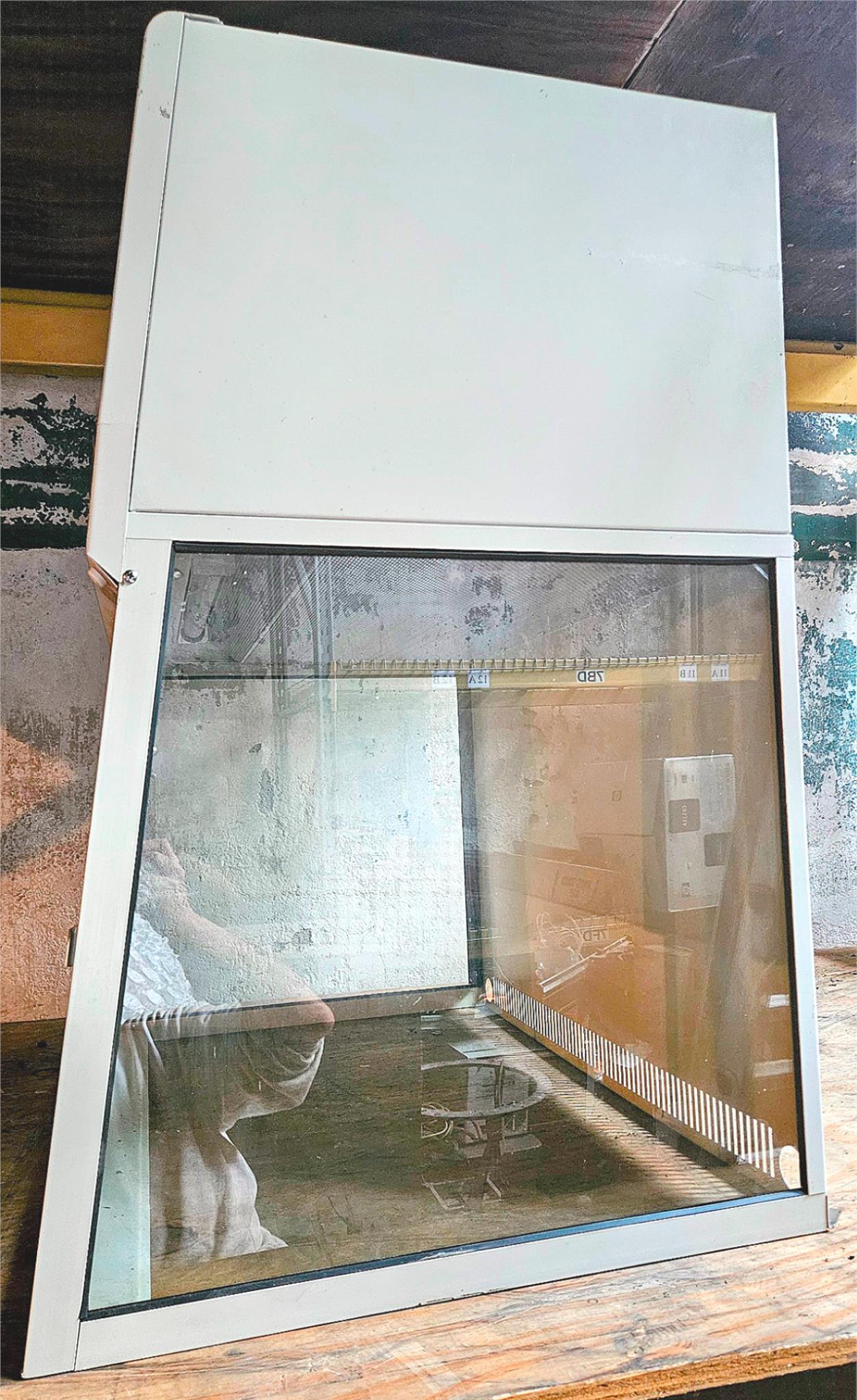 90DAYWARRANTY LABCONCO PCR WORKSTATION PURIFIER VERTICAL CLEAN BENCH HOOD 375001