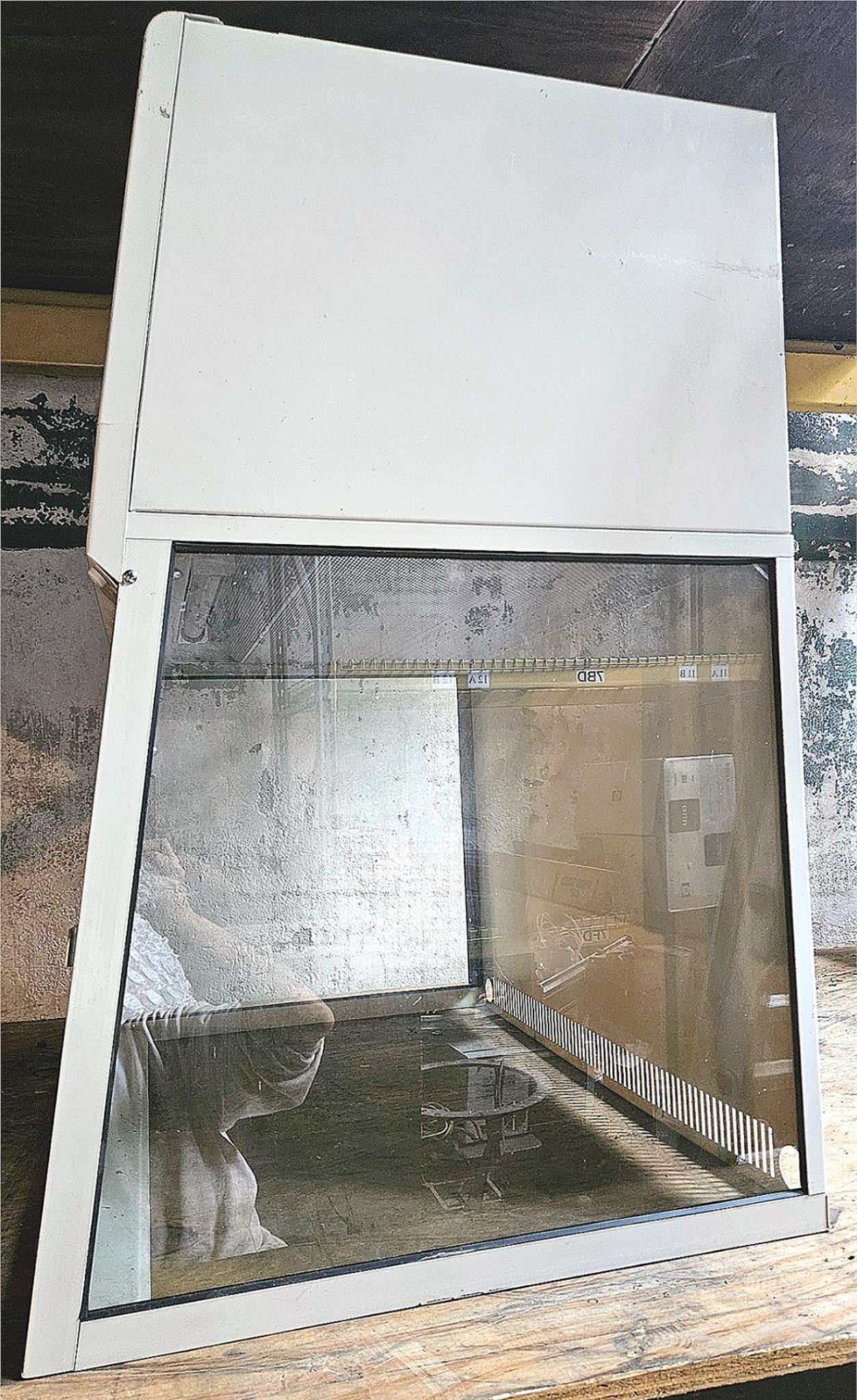 90DAYWARRANTY LABCONCO PCR WORKSTATION PURIFIER VERTICAL CLEAN BENCH HOOD 375001