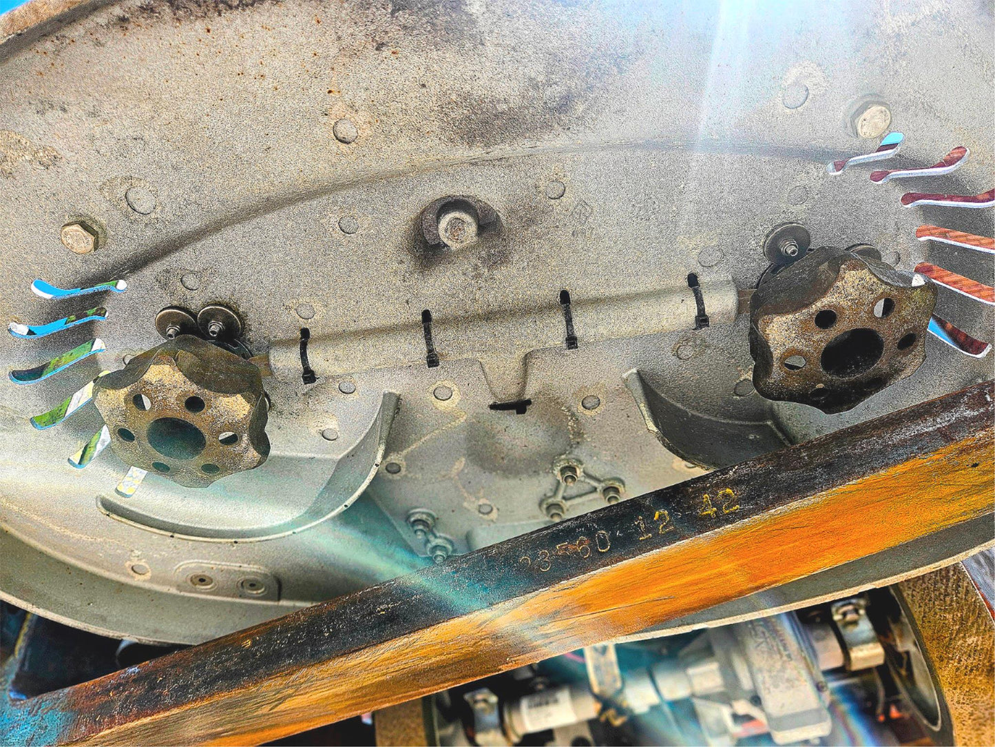 TENNANT T5 FAST WALKBEHIND BATTERY FLOOR SCRUBBER BUILT-IN CHARGER KEY FREESHIP