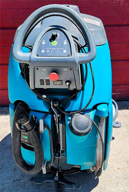TENNANT T5 FAST WALKBEHIND BATTERY FLOOR SCRUBBER BUILT-IN CHARGER KEY FREESHIP