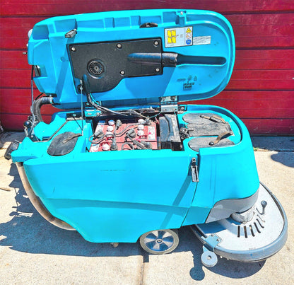 TENNANT T5 FAST WALKBEHIND BATTERY FLOOR SCRUBBER BUILT-IN CHARGER KEY FREESHIP