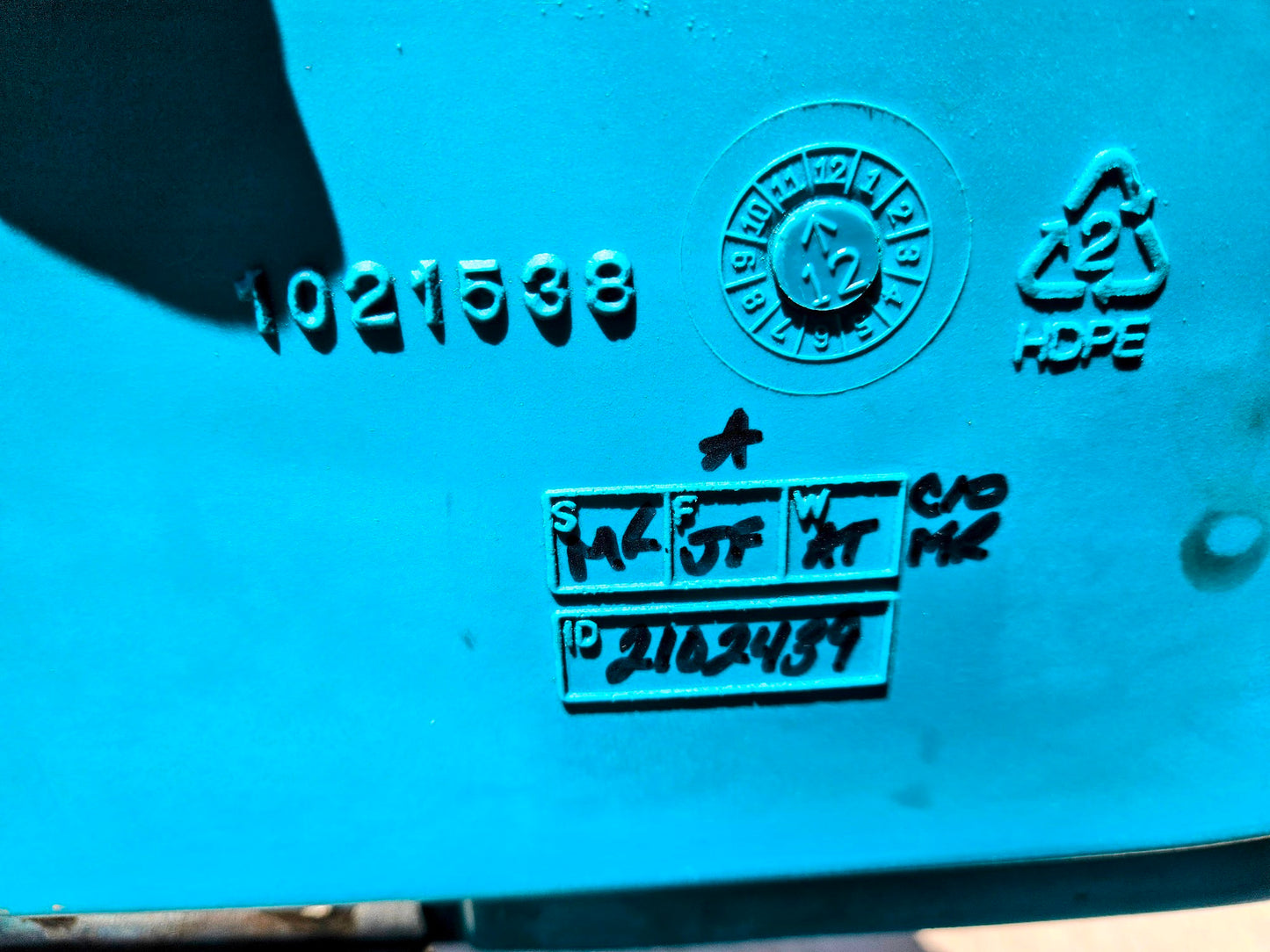 TENNANT T5 FAST WALKBEHIND BATTERY FLOOR SCRUBBER BUILT-IN CHARGER KEY FREESHIP