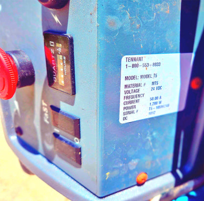 TENNANT T5 FAST WALKBEHIND BATTERY FLOOR SCRUBBER BUILT-IN CHARGER KEY FREESHIP