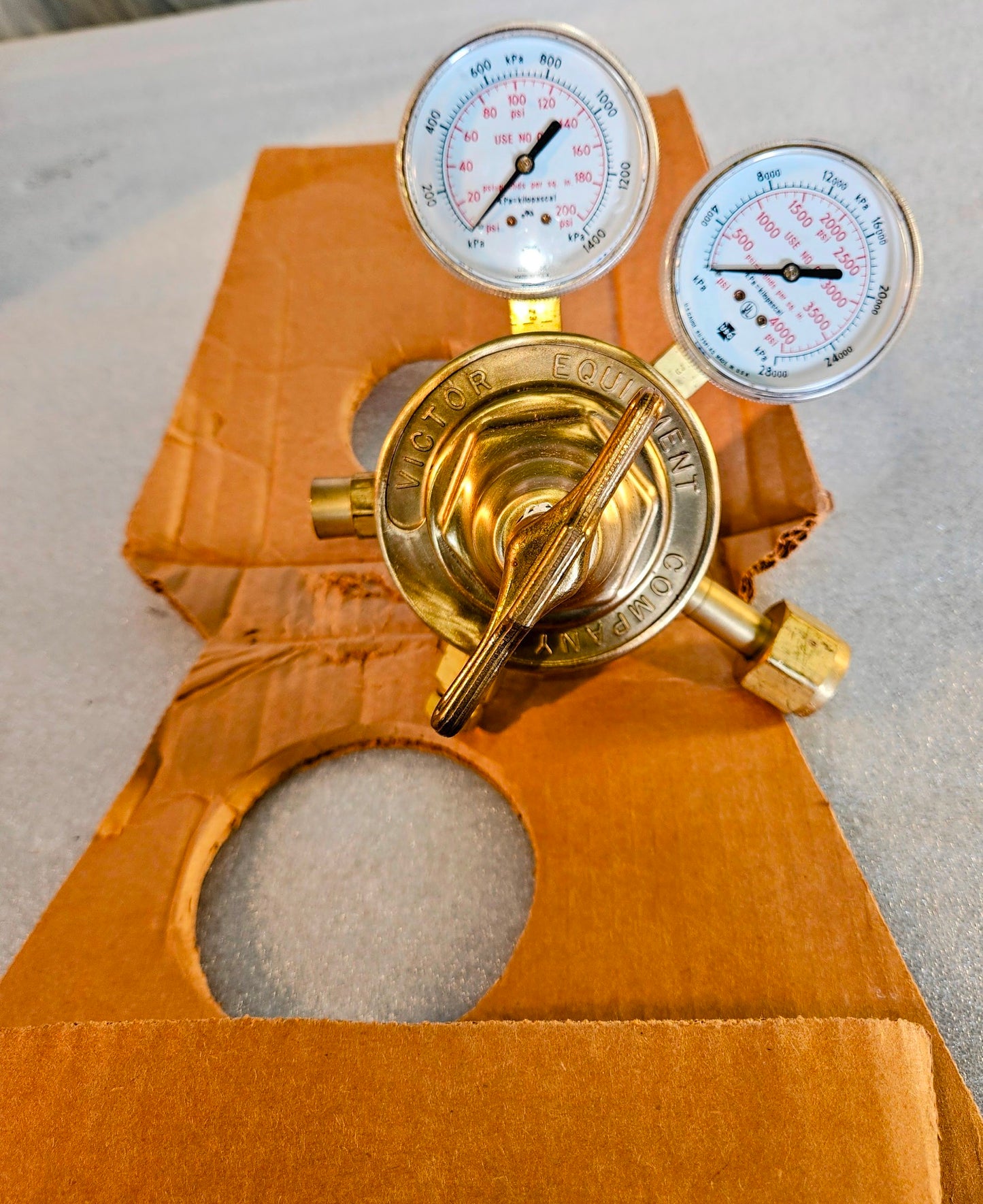 VICTOR® VTS 0781-3575-453D-320 CARBON MONOXIDE TWO STAGE PRESSURE REGULATOR