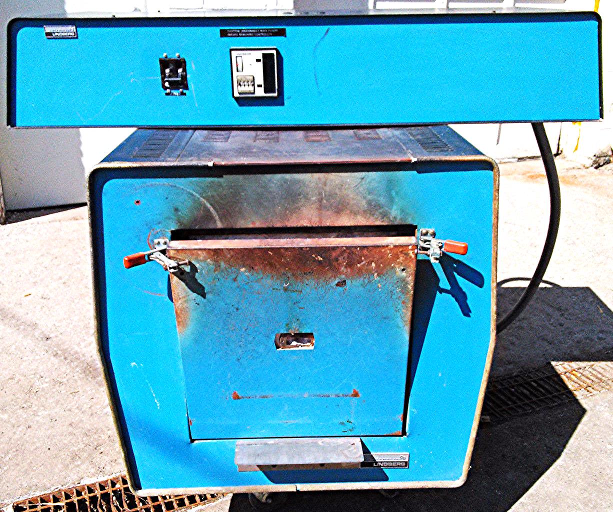 LINDBERG BLUE M Model TYPE 59554 1200C° BOX FURNACE therm® & 51668 CONSOLE