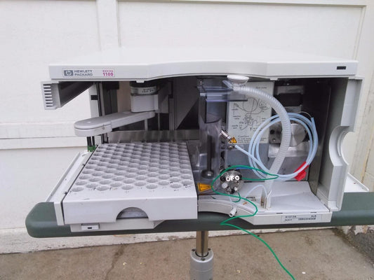 AGILENT HP HEWLETT PACKARD SERIES 1100 AUTOSAMPLER MODEL G1313A COMPLETE wit ARM