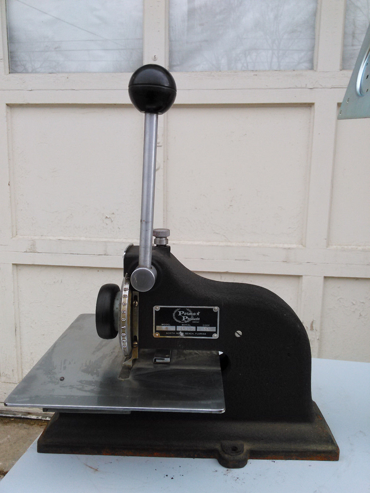 PERMA PRODUCTS MODEL 4 STAMPING METAL STAMPING ID PET TAG DOG ENGRAVING MACHINE