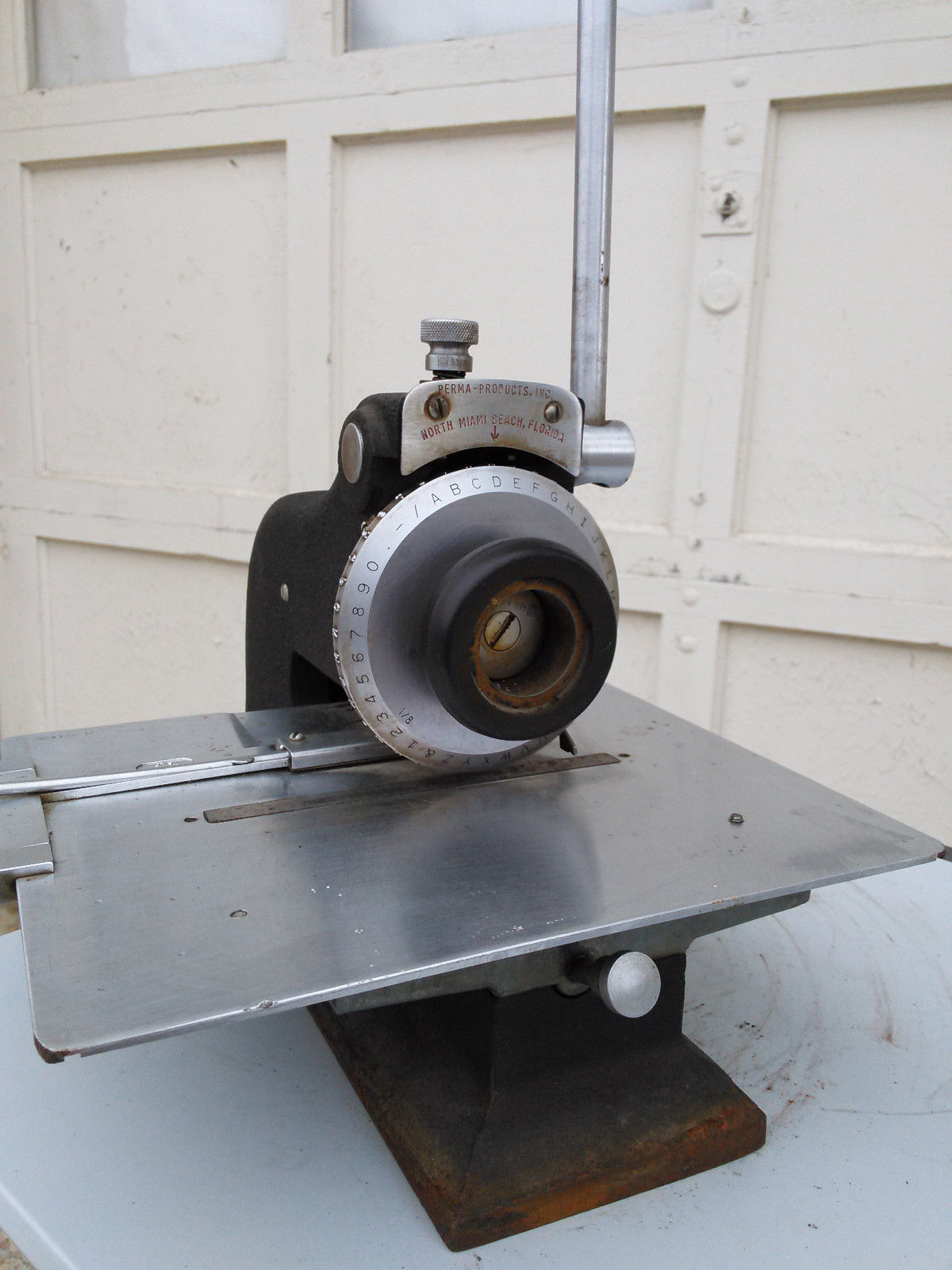 PERMA PRODUCTS MODEL 4 STAMPING METAL STAMPING ID PET TAG DOG ENGRAVING MACHINE