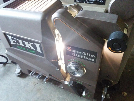 EIKI SSL-0 / ESL SERIES PROJECTOR 16mm