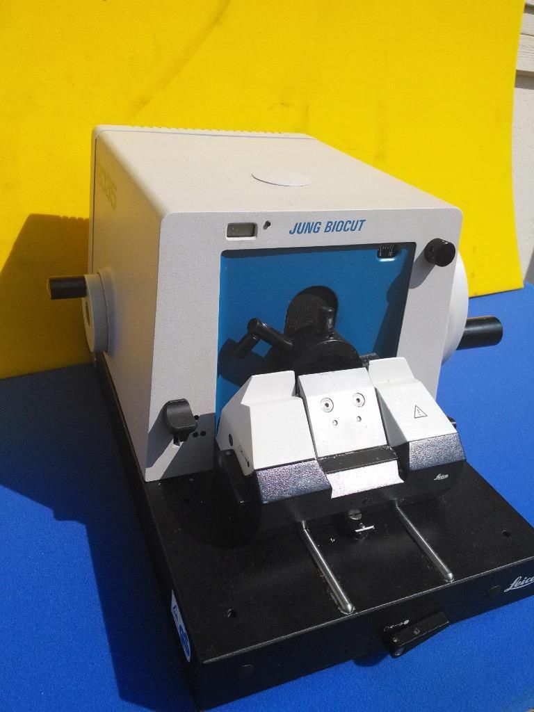 LEICA JUNG 2035 BIOCUT MICROTOME with DIGITAL COUNTER