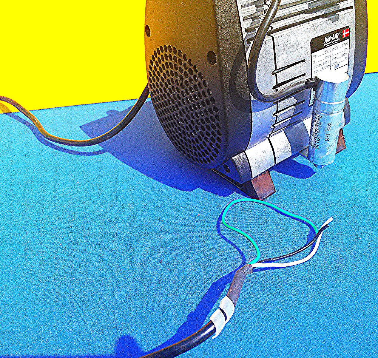 JUN-AIR OF301 AIR DENTAL LAB COMPRESSOR MANUAL DENMARK Made 220 Volts