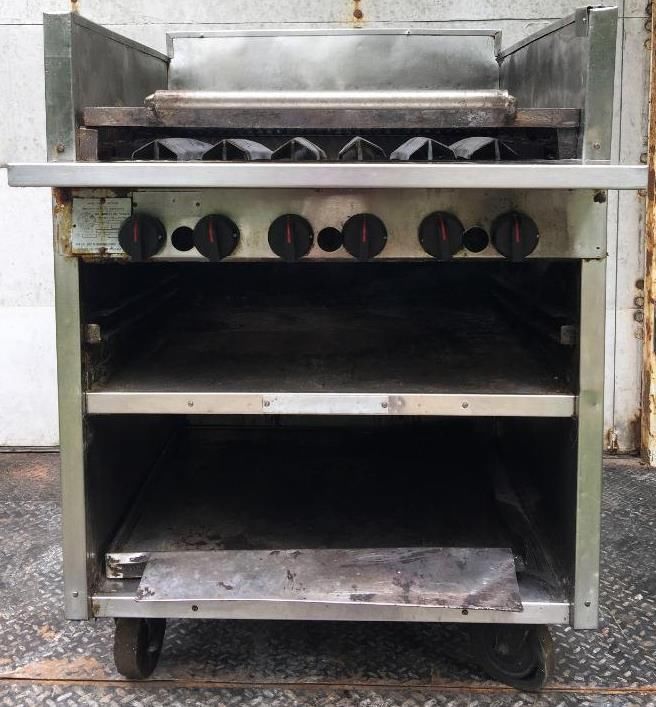 MAGIKITCH'n MAGIC GLOW FLOOR GAS CHAR BROILER RM RMB 30C ON WHEELS