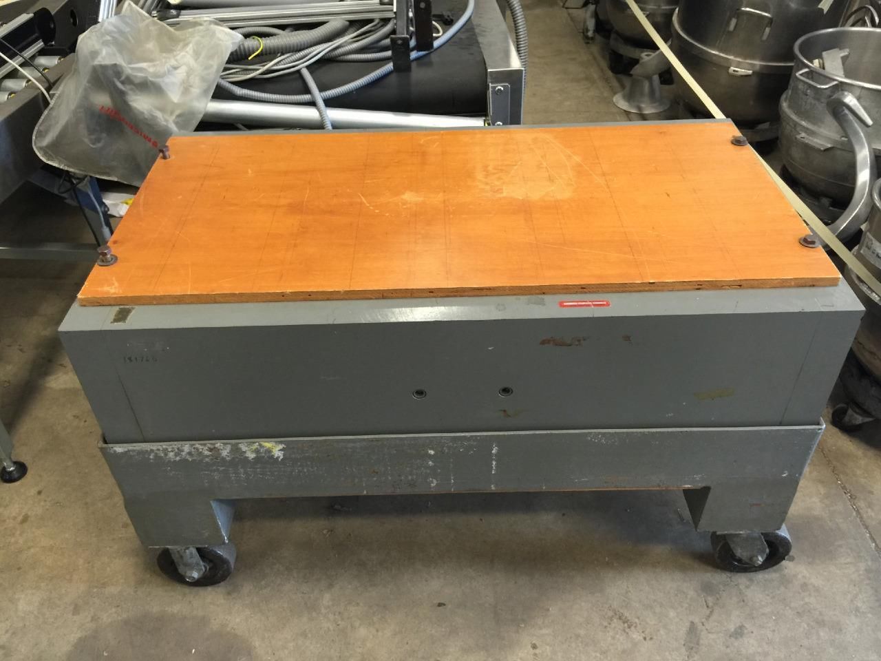 INDIANA CORP INDUSTRIAL MAGNET ON WHEELS MAGNETIZER DEMAGNETIZER MODEL 47C222A