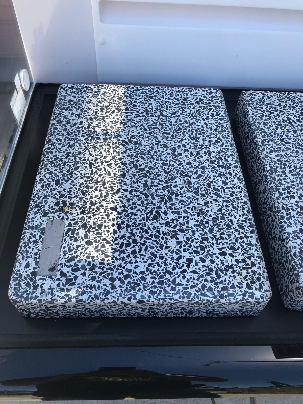 FLOW SCIENCES VBSE VENTED BALANCE SAFETY ENCLOSURE anVibration Slab FS2015BKGVA