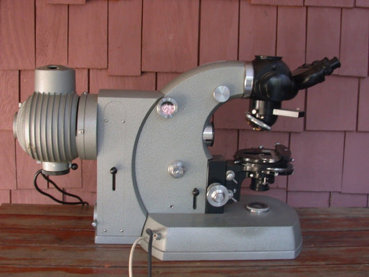 VINTAGE RARE ZEISS MICROSCOPE & UV LIGHT
