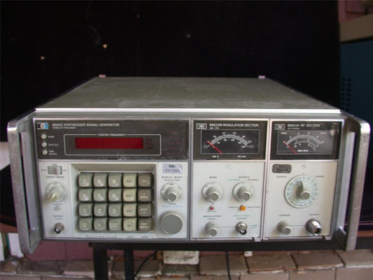 HEWLETT PACKARD HP 8660C SYNTHESIZED SIGNAL GENERATOR 86632B MODULATION 866C1 RF