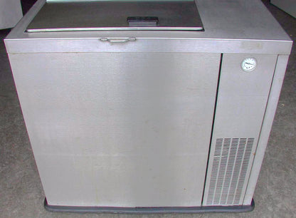 AP WYOTT MODEL FB-20M ST STEEL ICE CREAM DIP REFRIGERATOR FREEZER CASTERS FREESH