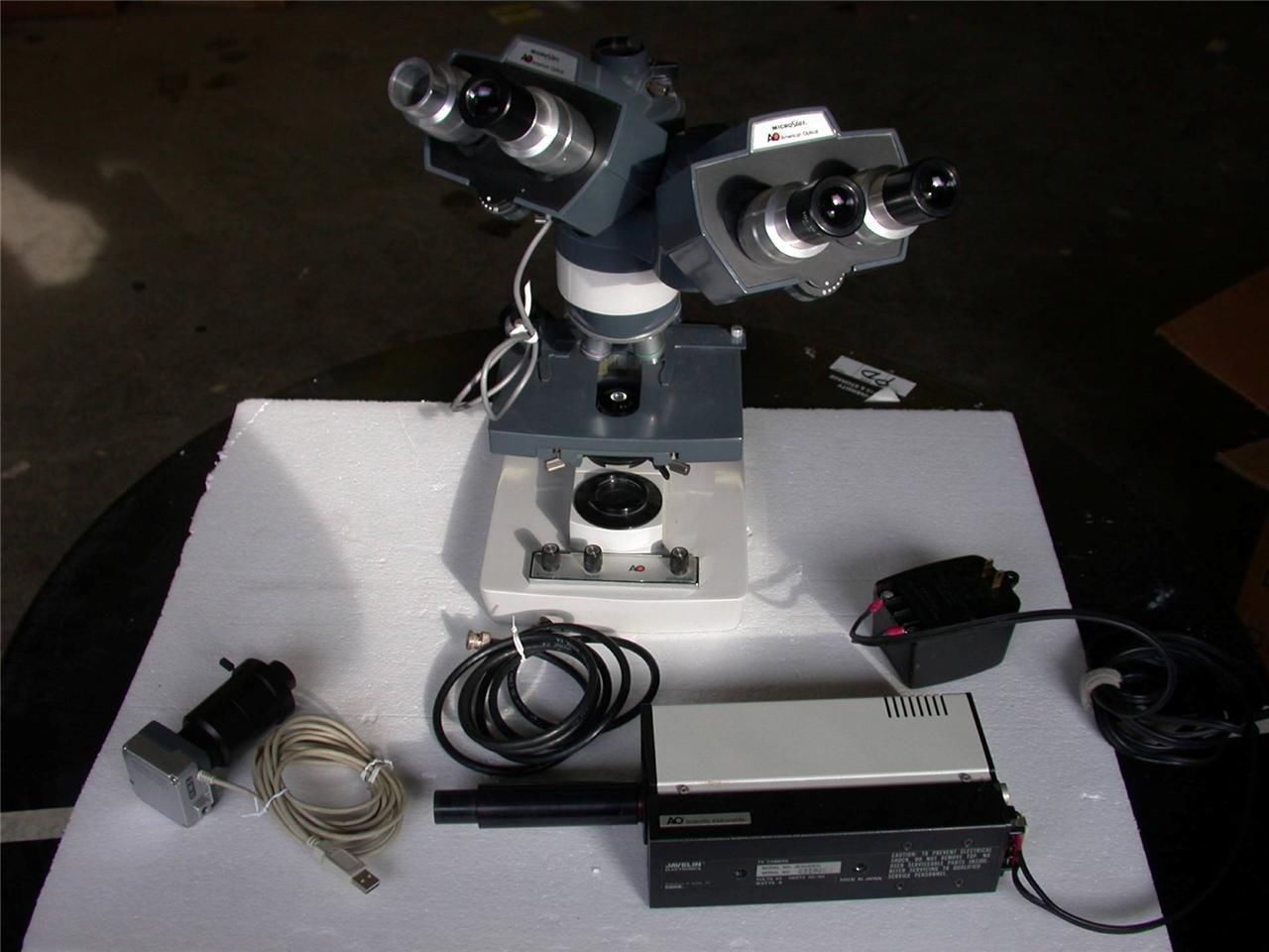 AMERICAN OPTICAL ONE-TEN MICROSTAR MICROSCOPE BINOCULAR MOTICAM 2300 DIGITAL CAM
