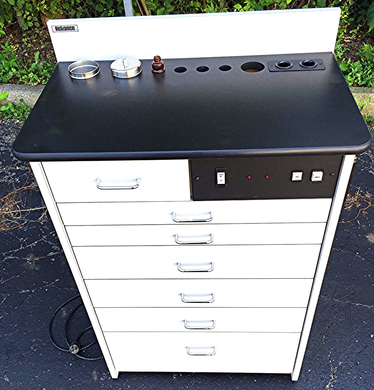 RELIANCE MODEL 600 Medical Cabinet Storage Vehicle GAST ROA-P135-AA  ROA-V136-AA